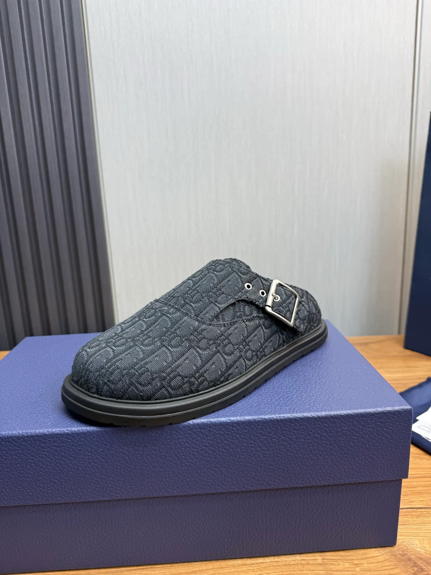 Men's shoes 💰560💰 Dior. Men's slippers 🩴Official website one to one production 38-45 sizes 45 46 🉑️Customized! Original embossed cowhide, sheepskin lining✅Original outsole⬆️